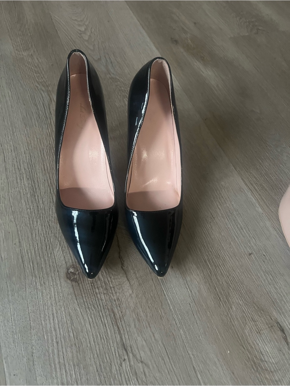 Classic Black Patent Pointed-Toe Women's Pumps